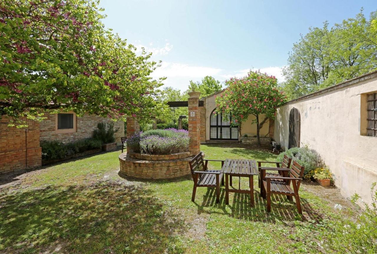 Agriturismo Macciangrosso Casale Piccolomini Chiusi Eksteriør bilde